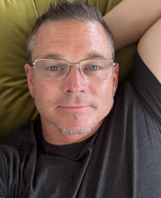 Benjamin photo