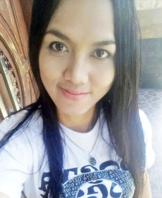 Dewi photo