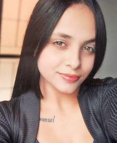 Larissa photo