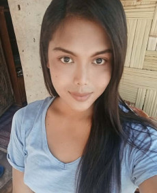 Ellaine photo