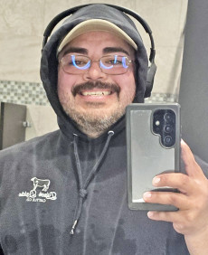 Victor photo
