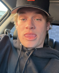 Dustin photo
