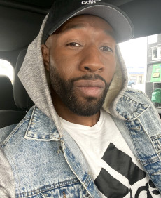 Derrick photo