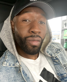 Derrick photo