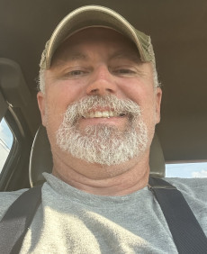 Brad photo